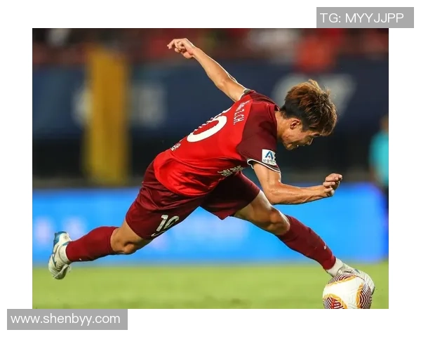 中国足球新星崛起 带领国家队冲击国际舞台的希望之光