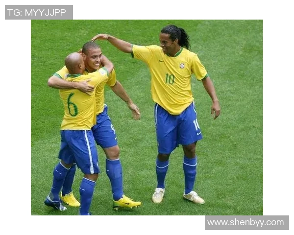 从经典到传奇足球巨星招牌动作背后的故事与激情瞬间