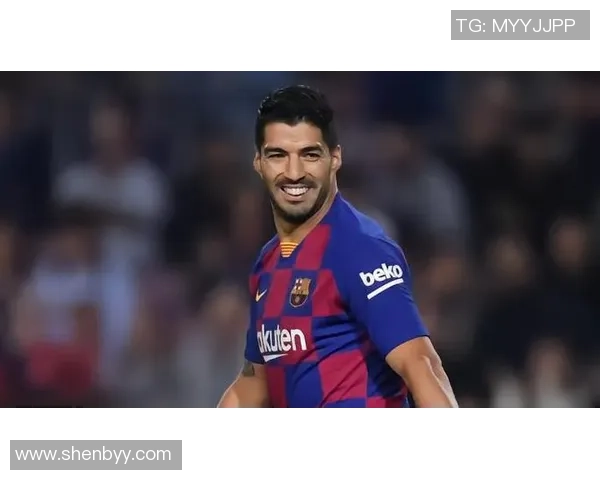 小马哥足球球星形象解析及其在球场上的精彩表现与成就 小马哥足球球星形象解析及其在球场上的精彩表现与成就